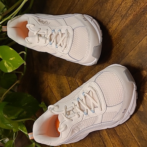 Ryka Impress sneakers - Picture 1 of 8